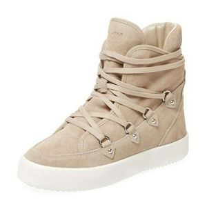 BRAND NEW faux fur lined boots!